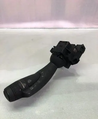 Volvo XC40 Wiper control stalk 31481373