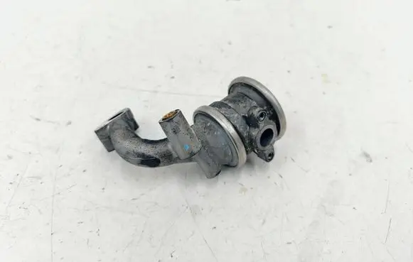 Audi Q7 4M EGR valve 06E131102M 70671402 3063608640