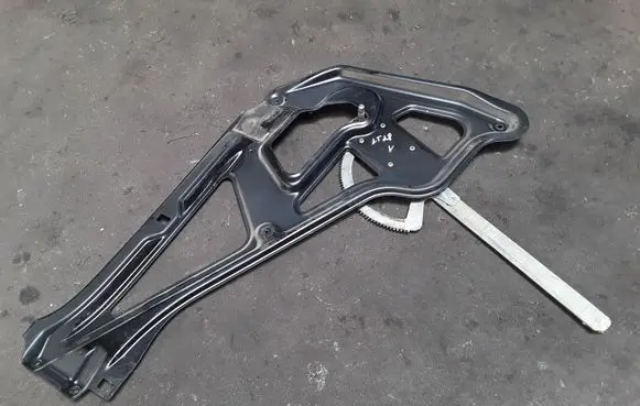 Volkswagen II LT Front door manual window regulator 