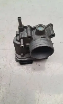 Toyota Auris E180 Throttle valve