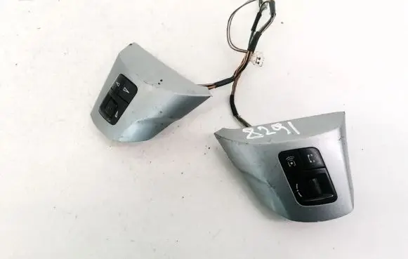 Opel Corsa D Steering wheel buttons/switches 13222332