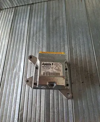Renault Laguna II Airbag control unit/module 8200142183A C032CF42608 550758700