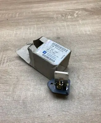Opel Zafira A Heater blower motor/fan resistor 90580196 1845799