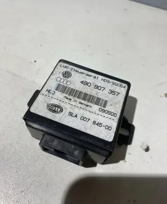 Audi A4 S4 B5 8D Light module LCM 4B0907357 090500 5LA00784500