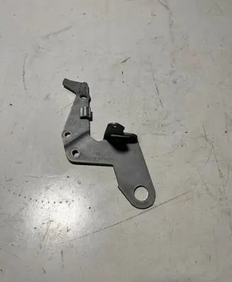 Mercedes-Benz B W246 W242 Other engine bay part A6452230141 14T233