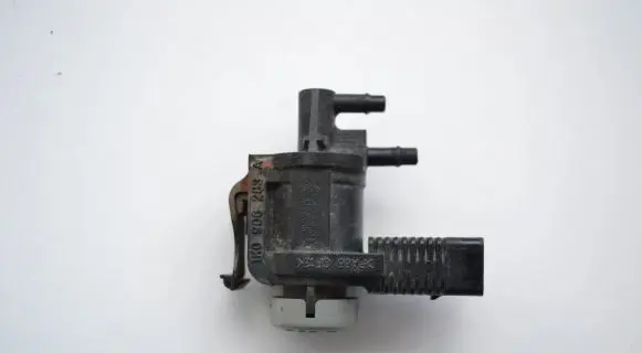 Volkswagen Amarok Turbo solenoid valve 1K0906283A