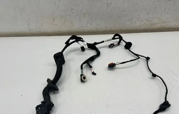 Renault Austral Front door wiring loom 241240992R