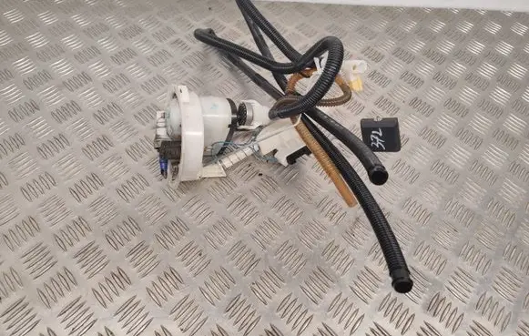 BMW 1 E81 E87 Fuel level sensor 01220604