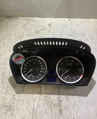 BMW 5 E60 E61 Speedometer (instrument cluster) 110080213 62116983145