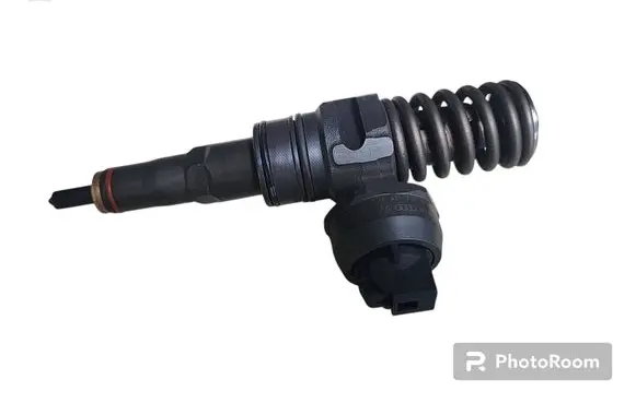 Skoda Octavia Mk2 (1Z) Fuel injector 038130073AG