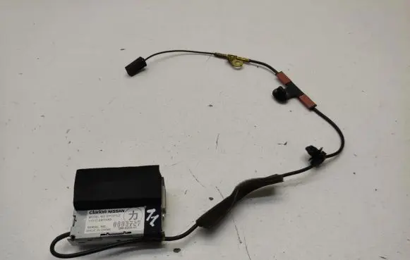 Nissan 370Z Aerial antenna amplifier EP1377LC