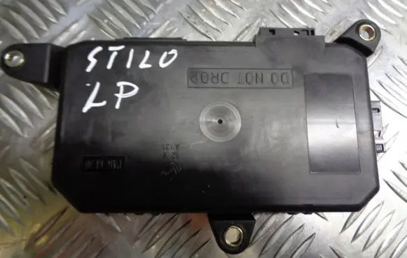Fiat Stilo Door control unit/module 46775024