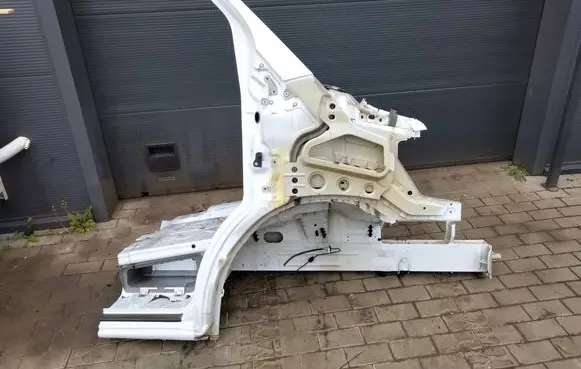 Mercedes-Benz Sprinter W907 W910 Front quarter panel