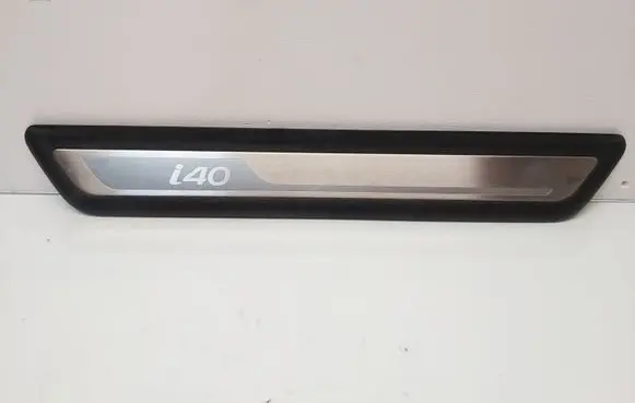 Hyundai i40 Front sill trim cover 858733Z100