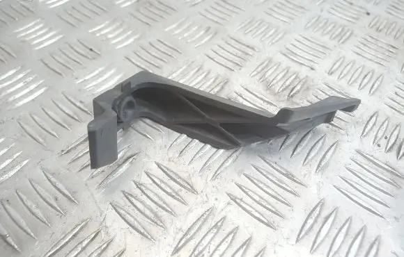 Citroen C4 Cactus Front bumper mounting bracket 9813735980