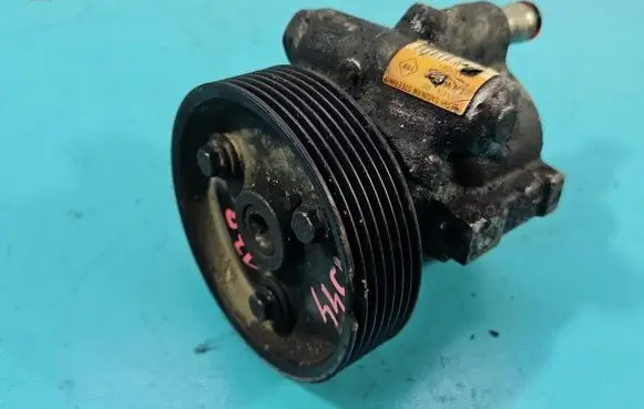 Renault Espace IV Power steering pump 7700437081 IMPRK1544130