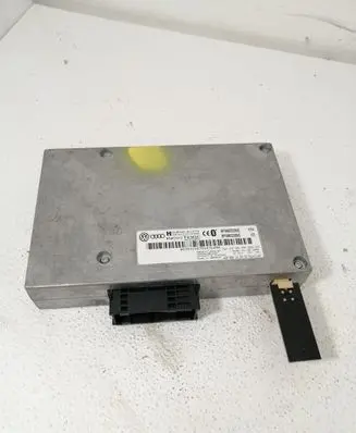 Audi A4 S4 B7 8E 8H Bluetooth control unit module 8P0862335Q