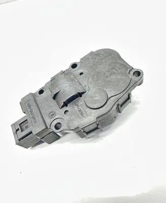 Audi A5 8T 8F Air flap motor/actuator 412650750