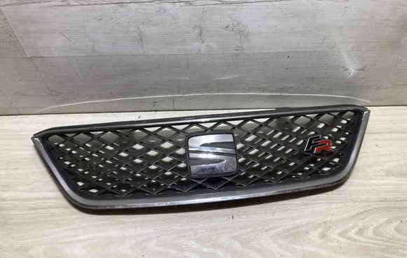 Seat Ibiza IV (6J,6P) Front grill 6J0853654H