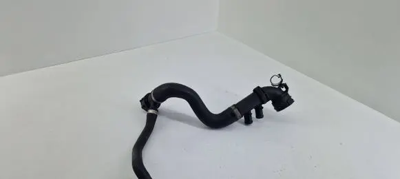 Volvo XC90 Engine coolant pipe/hose 32224775