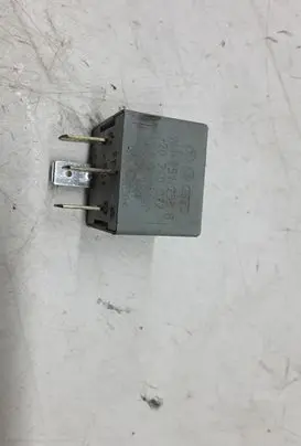 Skoda Superb B5 (3U) Other relay 141951253B