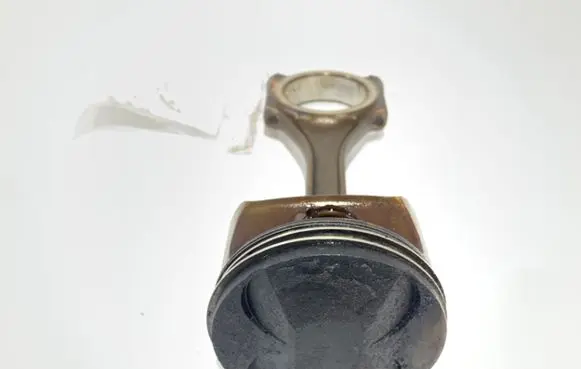 Audi A6 S6 C6 4F Piston with connecting rod BDW