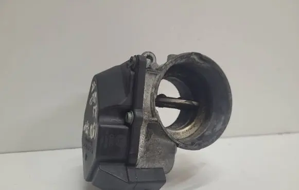 Volkswagen Golf V Throttle valve 03G128063