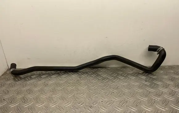 Engine coolant pipe/hose