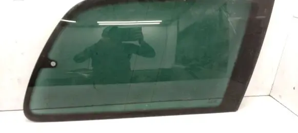 Seat Alhambra (Mk1) Rear side window 43R000002 DOT249 AS3