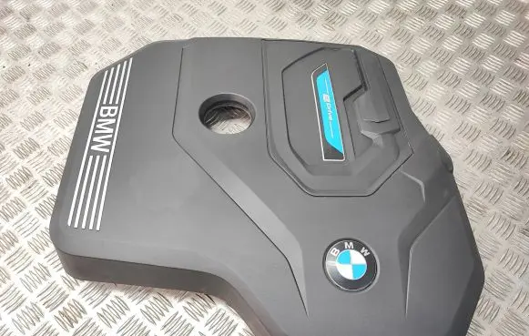 BMW 5 G30 G31 Engine cover (trim) 8676204 BBP231001 19183210