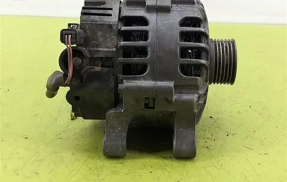 Peugeot 206 Generator/alternator 2542794A