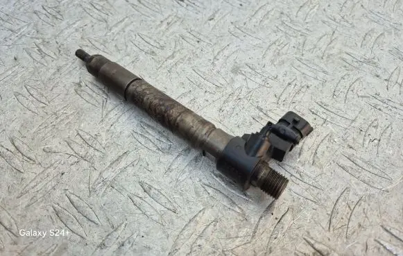 Land Rover Freelander 2 - LR2 Fuel injector 0445115042 9659229180