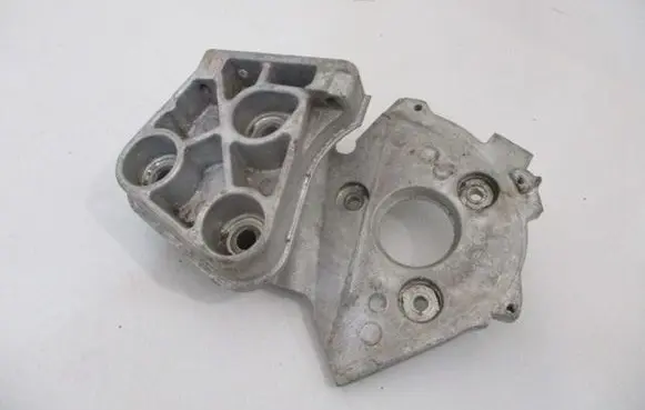 Renault Scenic II - Grand scenic II Engine mounting bracket 8200240204