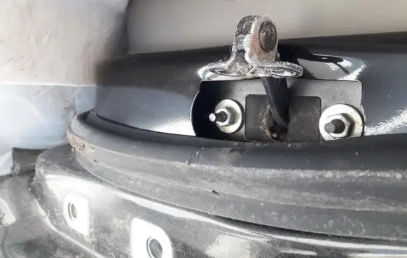 Jaguar S-Type Rear door check strap stopper