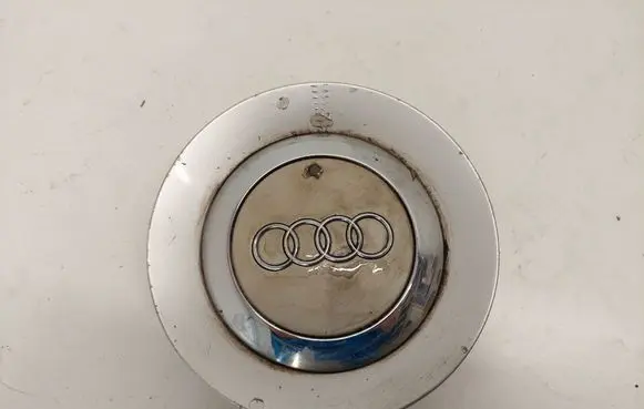 Audi A6 S6 C6 4F Original wheel cap 4F0601165