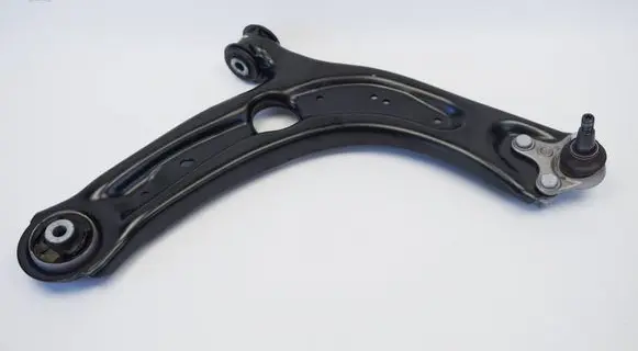 Volkswagen Tiguan Front lower control arm/wishbone 3Q0407152P