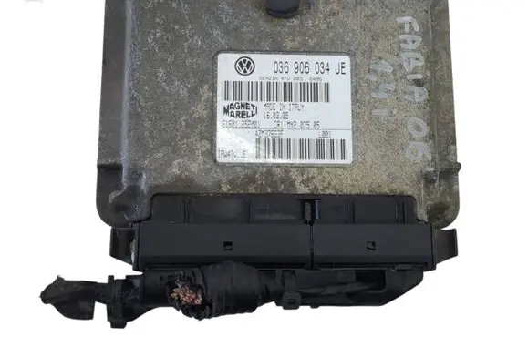 Skoda Fabia Mk1 (6Y) Engine control unit/module 036906034JE 6160125201 4ZM376G3F