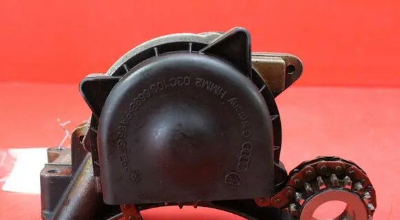 Seat Leon (1P) Oil pump 03C105N