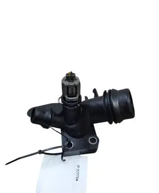 Volvo V70 Thermostat/thermostat housing 30751954