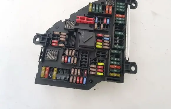 BMW 5 F10 F11 Fuse box set 016704981 925281301