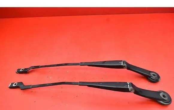 Ford Focus Front wiper blade arm 8M51-17526-BB