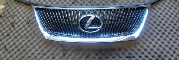 Lexus IS 220D-250-350 Front bumper upper radiator grill 5271153010 5310153050