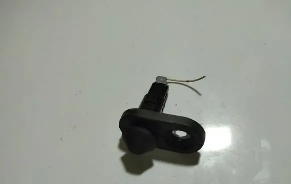 Toyota Auris 150 Front door sensor coupe 