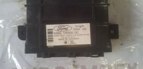 Ford Mondeo MK I Comfort/convenience module 93BG15K600GC 5WK4533