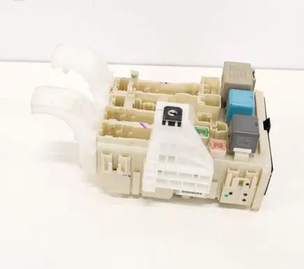 Toyota Prius (XW20) Fuse box set 8273047290