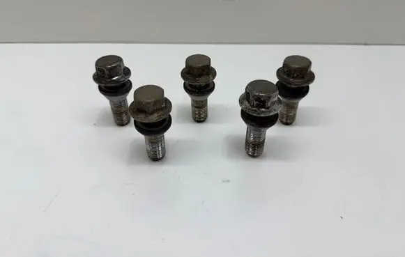 Volvo S60 Nuts/bolts 