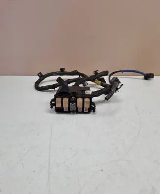 Hyundai Santa Fe Fuse module A6114004 1028B 166119080312