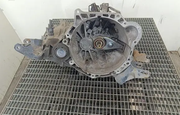 Hyundai i30 Manual 5 speed gearbox T9J5