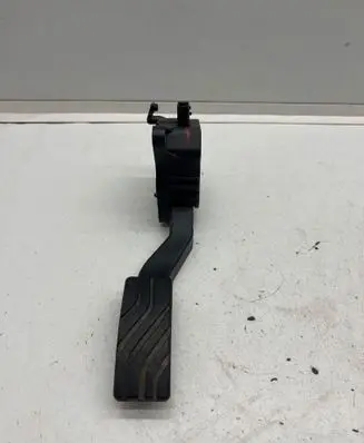 Dacia Spring Accelerator throttle pedal 180100150R 28521B2 00051
