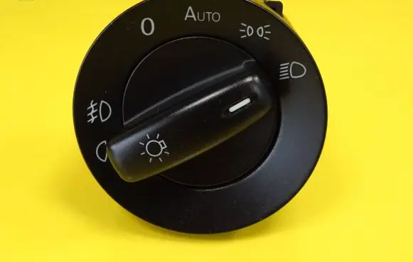 Volkswagen PASSAT B6 Light switch 1K0941431AS